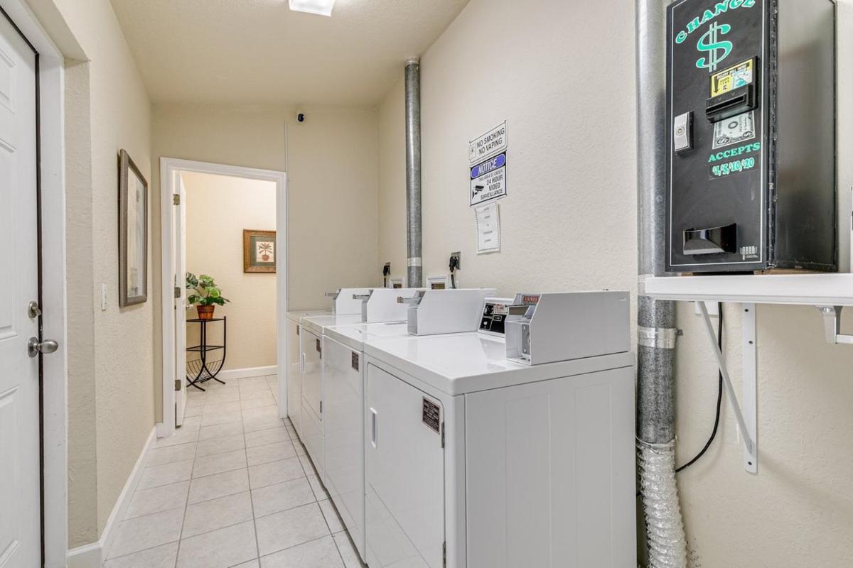 Walkable To Restaurants And Steps To The Beach! - Coconut Villa'S Suite 10 St. Pete Beach Eksteriør bilde